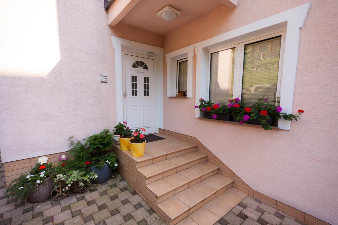 Apartmani Strsoglavec Krapinske Toplice Ngoại thất bức ảnh